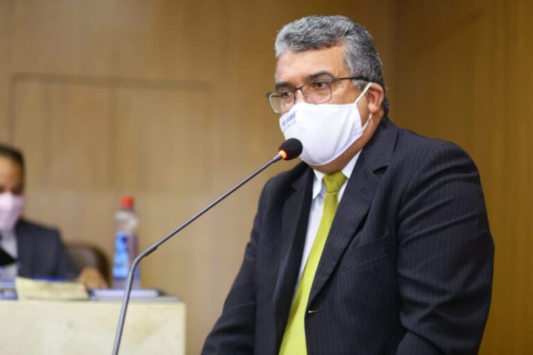 Marcial Lima lembra os seis anos de morte do radialista Herbert Fontenele