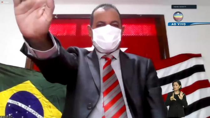 Luiz Henrique assume mandato na Assembleia com licença de Zé Inácio