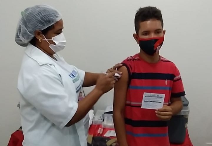 Santa Rita inicia vacinação de adolescentes a partir de 12 anos