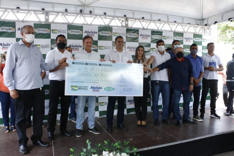 Calvet Filho e Aluísio anunciam mais de R$ 5 mi para Rosário