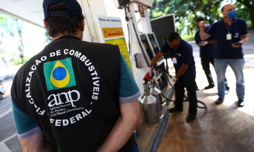 Postos de combustíveis na Região Metropolitana de São Luís são interditados por irregularidades