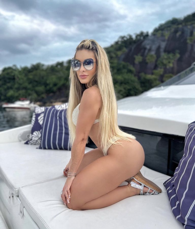 Tati Lobão encerra especulações e nega que vai participar do BBB 22
