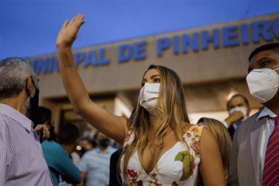 Ana Paula Lobato é empossada como prefeita interina em Pinheiro