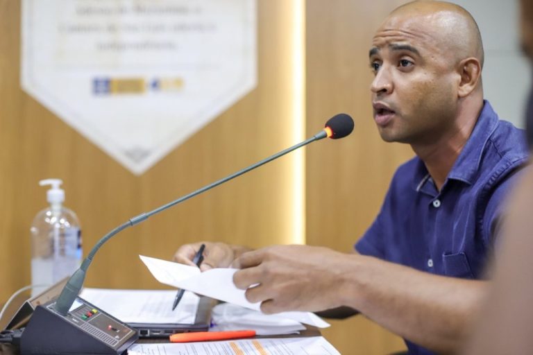 “SMTT sempre atuou para deixar população refém dos ônibus”, diz representante do transporte alternativo