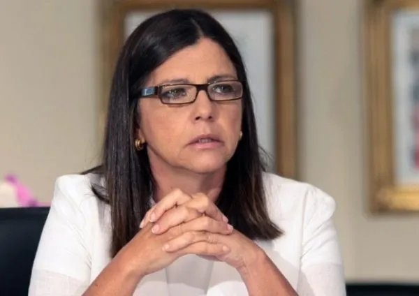 Roseana Sarney trabalha para ser primeira mulher presidente da Câmara, diz portal Metrópoles