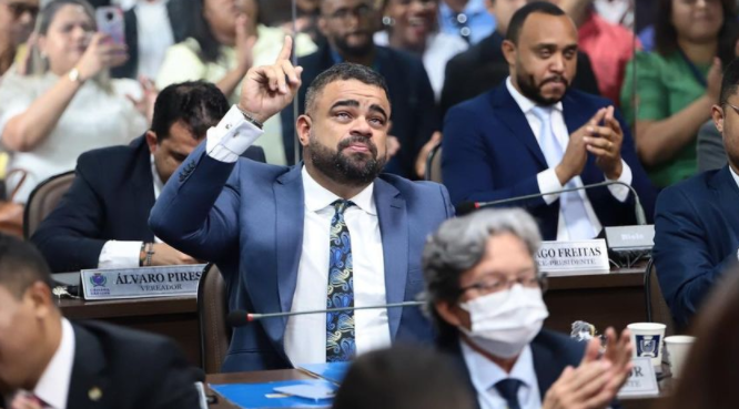Paulo Victor tem vantagem na correlação de forças no plenário da Câmara