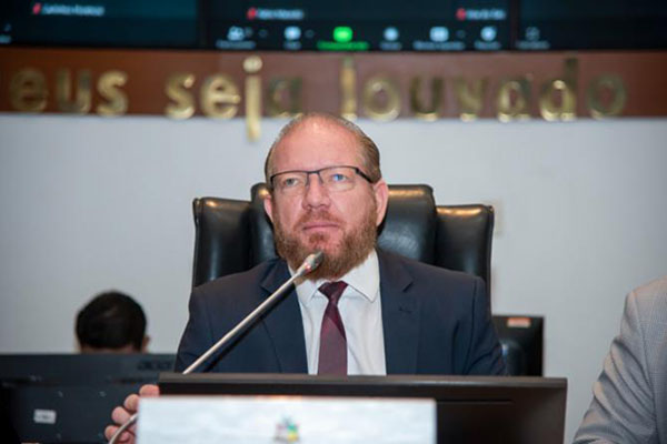 PL e PDT decidem apoiar reeleição de Othelino na Assembleia