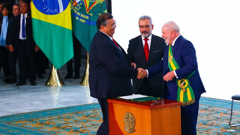 Ministros maranhenses ficam de fora da comitiva que vai acompanhar Lula na viagem aos EUA
