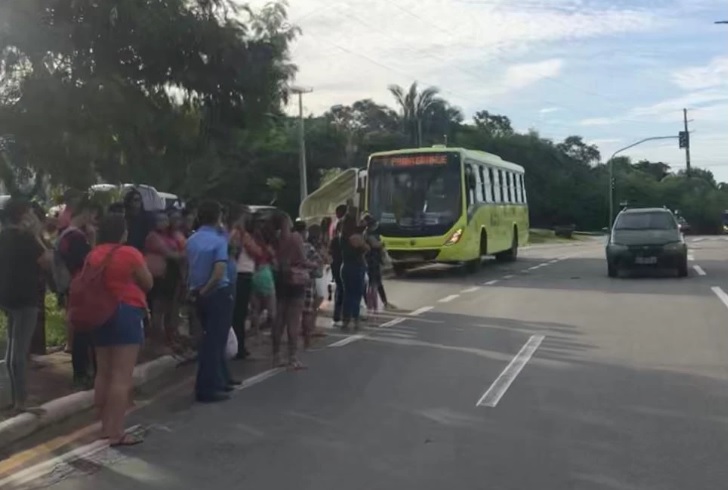 Falhas mecânicas em ônibus desafiam autoridades e prejudicam passageiros em São Luís