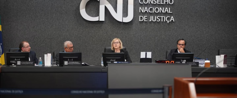 CNJ autoriza pagamento de penduricalho de R$ 1 bi a juízes federais