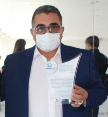 ‘Um irmão é o denunciante e o outro é juiz da causa’, explica advogado sobre vício que cassou vereador