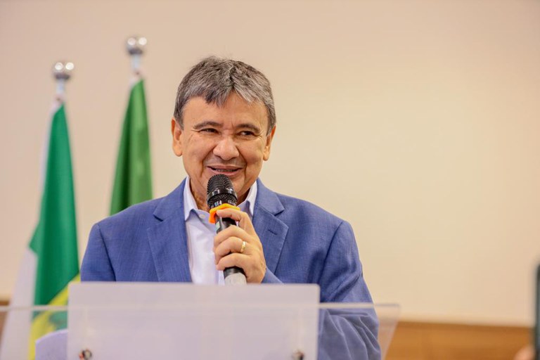 Ministro do Desenvolvimento Social admite possível saída do cargo