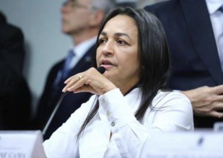 Bancada feminina trabalha para lançar Eliziane à presidência do Senado