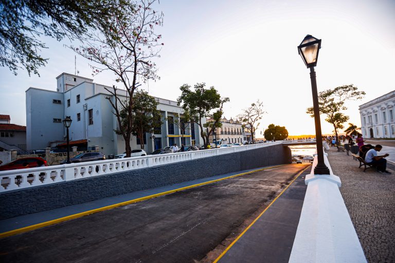 Rampa de acesso ao Palácio dos Leões é liberada após reconstrução do muro
