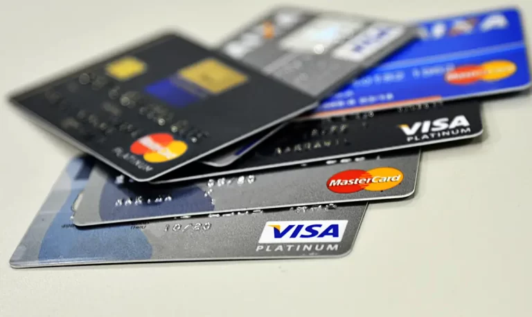 Juros do rotativo passam a ser limitados a 100% da dívida
