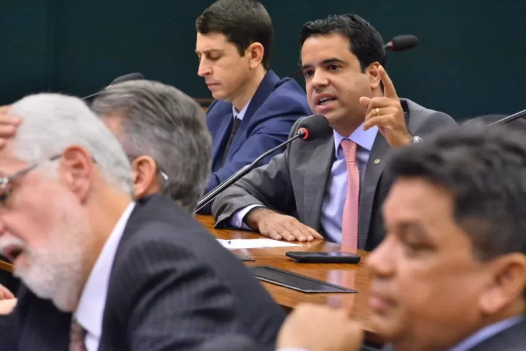 Ex-deputado Edilázio Júnior assume cargo na Petrobras