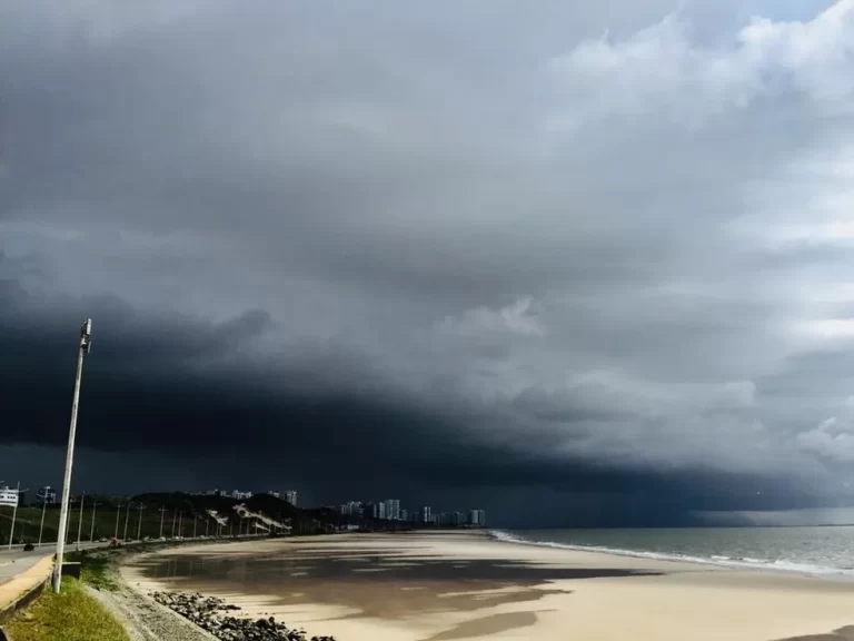 Semana começa com aviso de ‘perigo’ de chuvas intensas nas 217 cidades do Maranhão