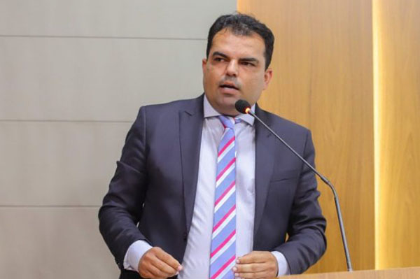 Álvaro Pires propõe instituir campanha de valorização da pessoa idosa