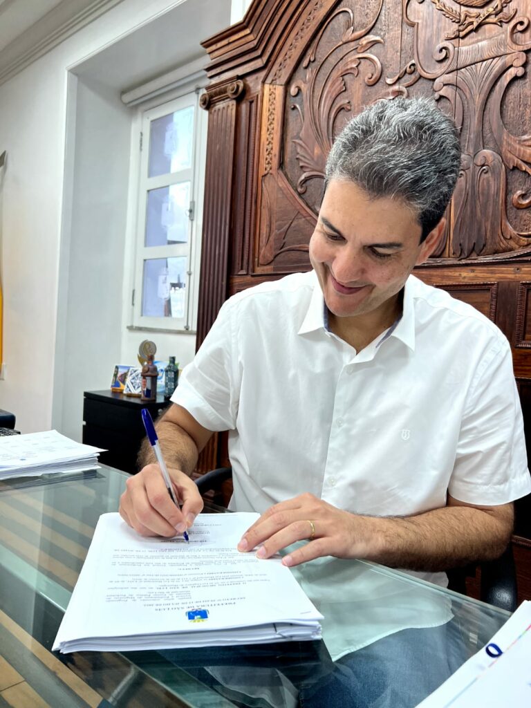 Braide demite todos os funcionários de secretaria que era comandada por André Campos