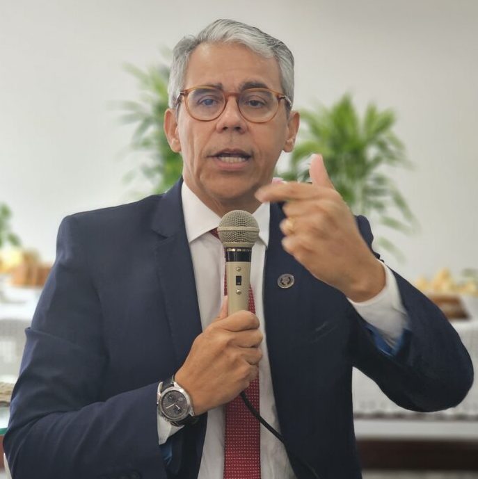Presidente do TJ que virou governador precisou descumprir a própria ordem judicial