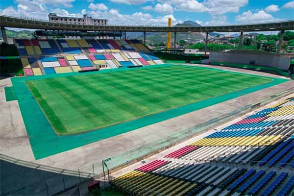 Sampaio vende jogo por R$ 1 milhão e pega o Fluminense no Espírito Santo