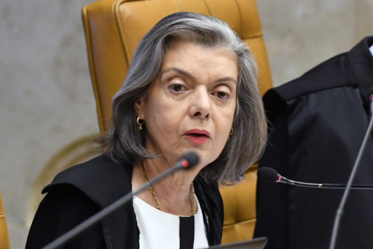 Cármen Lúcia nega pedido para que julgamento de ação questionando norma maranhense seja presencial