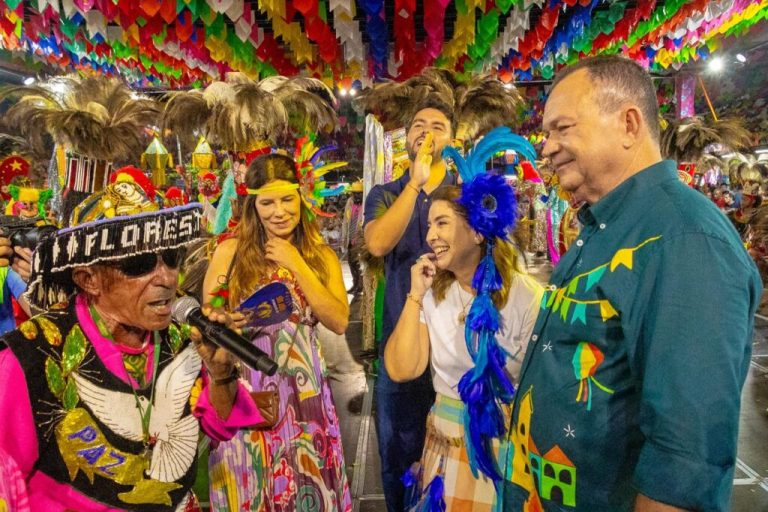 Brandão destaca “brilho e animação” ao prestigiar Arraial da Assembleia