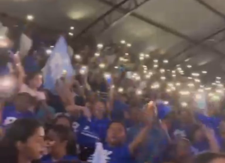Centro do Guilherme: Auricélio e Raimundinho fazem convenção com direito a show de luzes