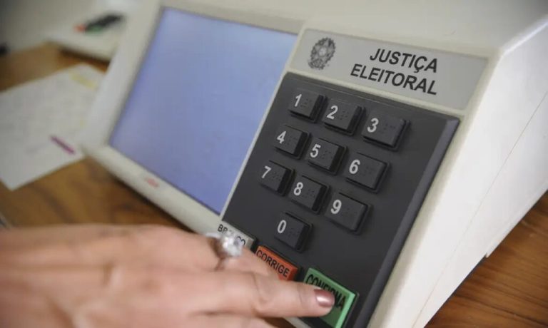 Sete deputados federais e suplentes são candidatos a prefeito no Maranhão
