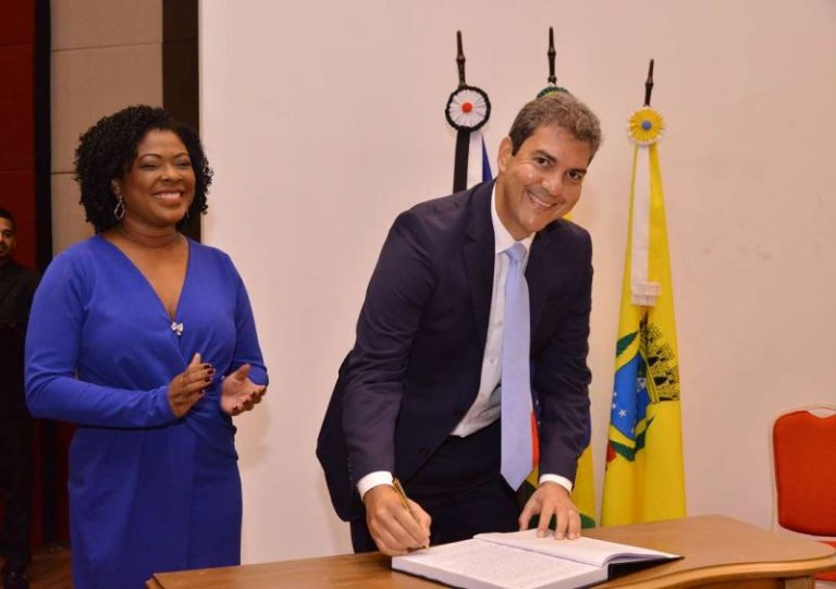 Braide inicia segundo mandato sem o quadro completo de secretários