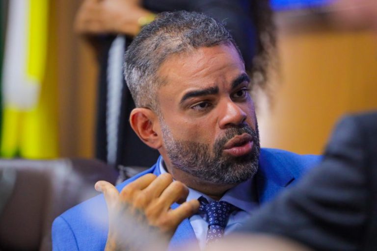 Paulo Victor convoca sessão extraordinária para apreciar orçamento de São Luís para 2025