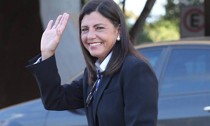 Roseana deixa governo Brandão e retorna à Câmara Federal