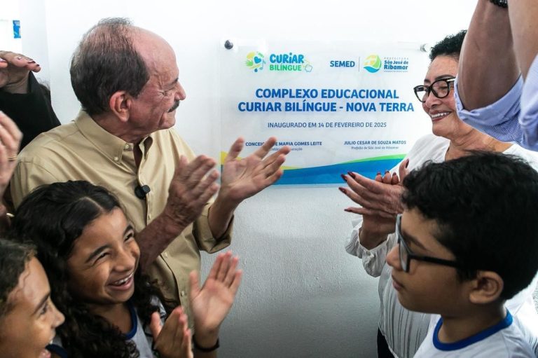 “Ensino de qualidade e inovador”, diz Dr. Julinho sobre primeira escola bilíngue de Ribamar