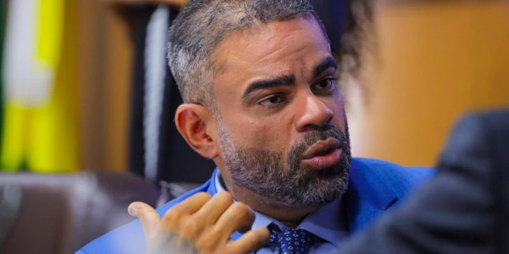 Paulo Victor prioriza projeto de transporte por aplicativo na greve