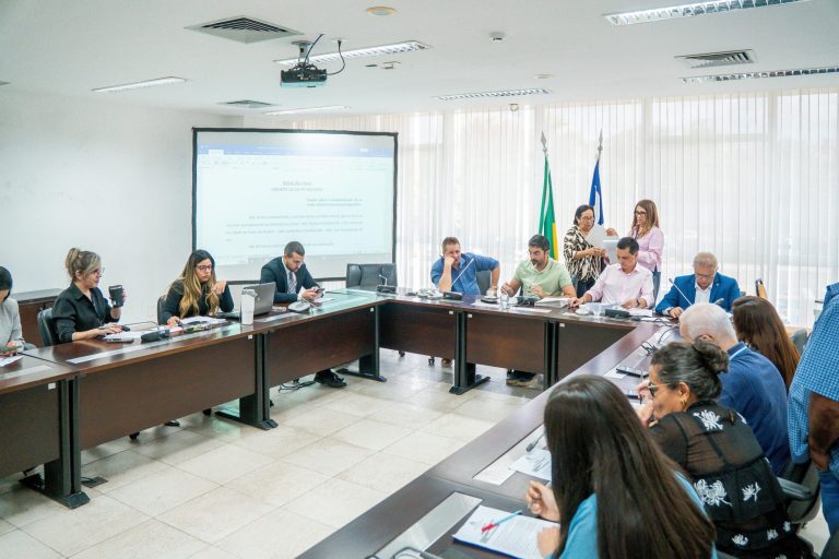 CCJ aprova intercâmbio para estudantes da rede pública estadual