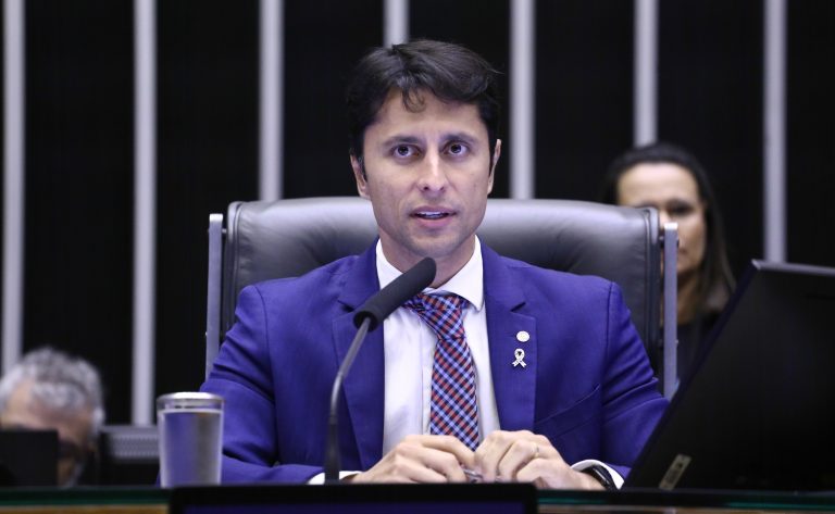 Duarte integra CPMI que vai investigar descontos no INSS