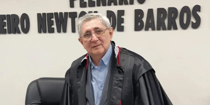 Conselheiro que virou secretário nega venda de vaga no TCE