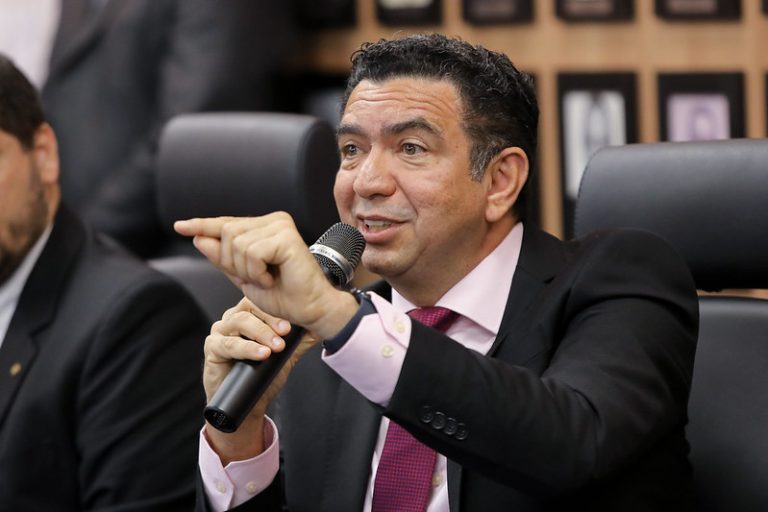 Juiz nega aplicação imediata de novo teto para auditores