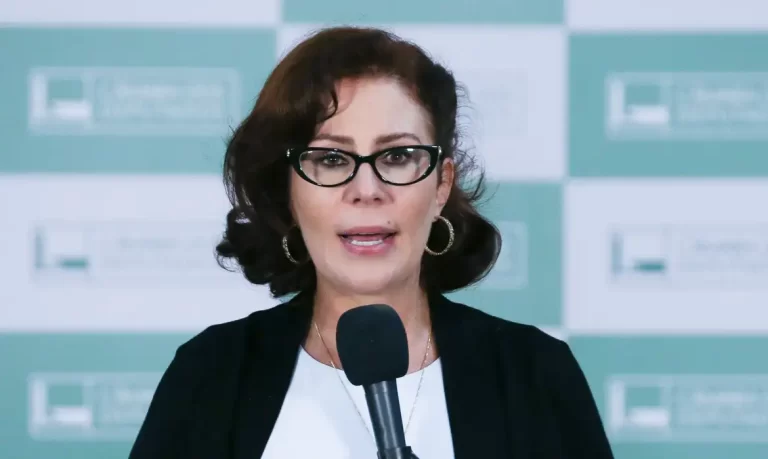 Moraes anula votação que salvou Zambelli; saiba mais