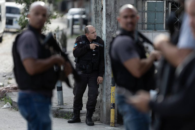 STF vai analisar lei que premia policiais por mortes em ações