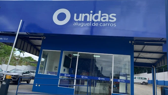 Locadora pagará indenização por falhas em carro alugado