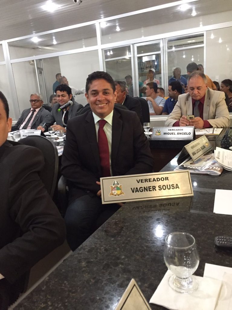 Ex-vereador preso por ameaça é solto com tornozeleira
