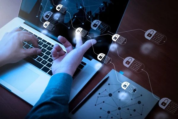 Cartórios lançam serviço para validar provas digitais
