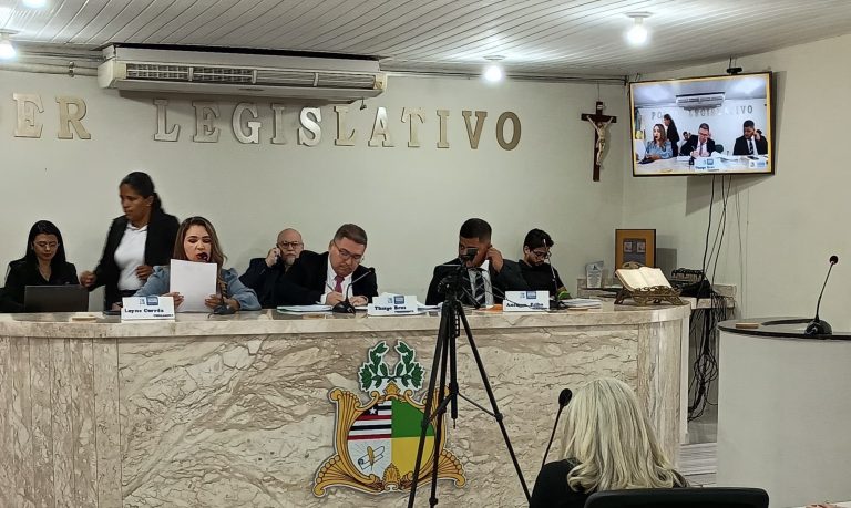 Câmara de Vargem Grande terá painel de votação e presença