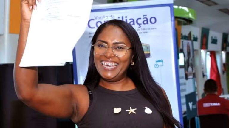 Professora vai do divórcio à união estável em 1 hora no MA