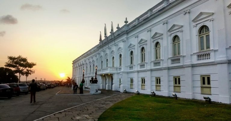Brandão anuncia nova equipe de secretários no governo