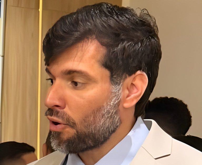 Suplente comenta ação que pode lhe beneficiar com mandato