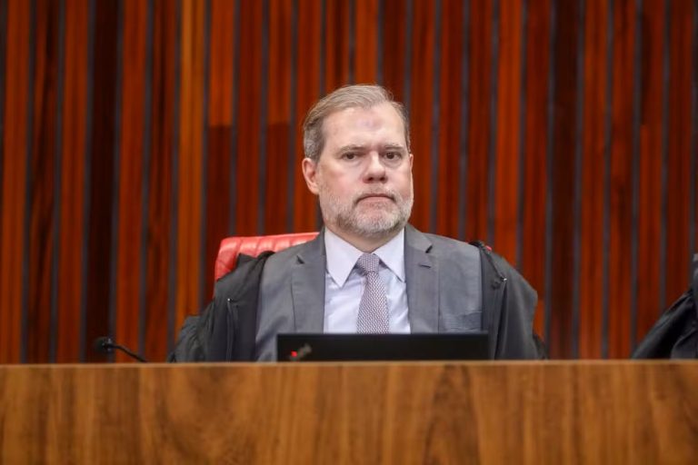 Toffoli desempata julgamento que pode cassar deputados