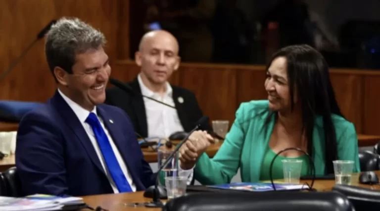 “Chapa bolsonarista”, diz Eliziane sobre Braide e Lahésio