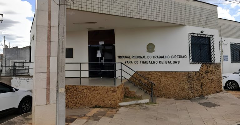 Juiz é afastado após instalar câmeras e escuta em gabinete